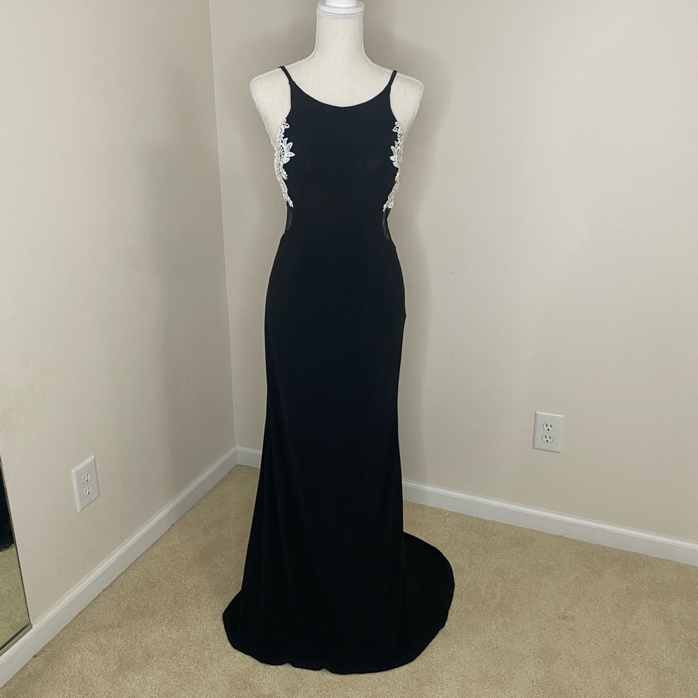 Dave and Johnny Black long dress with sheer panel